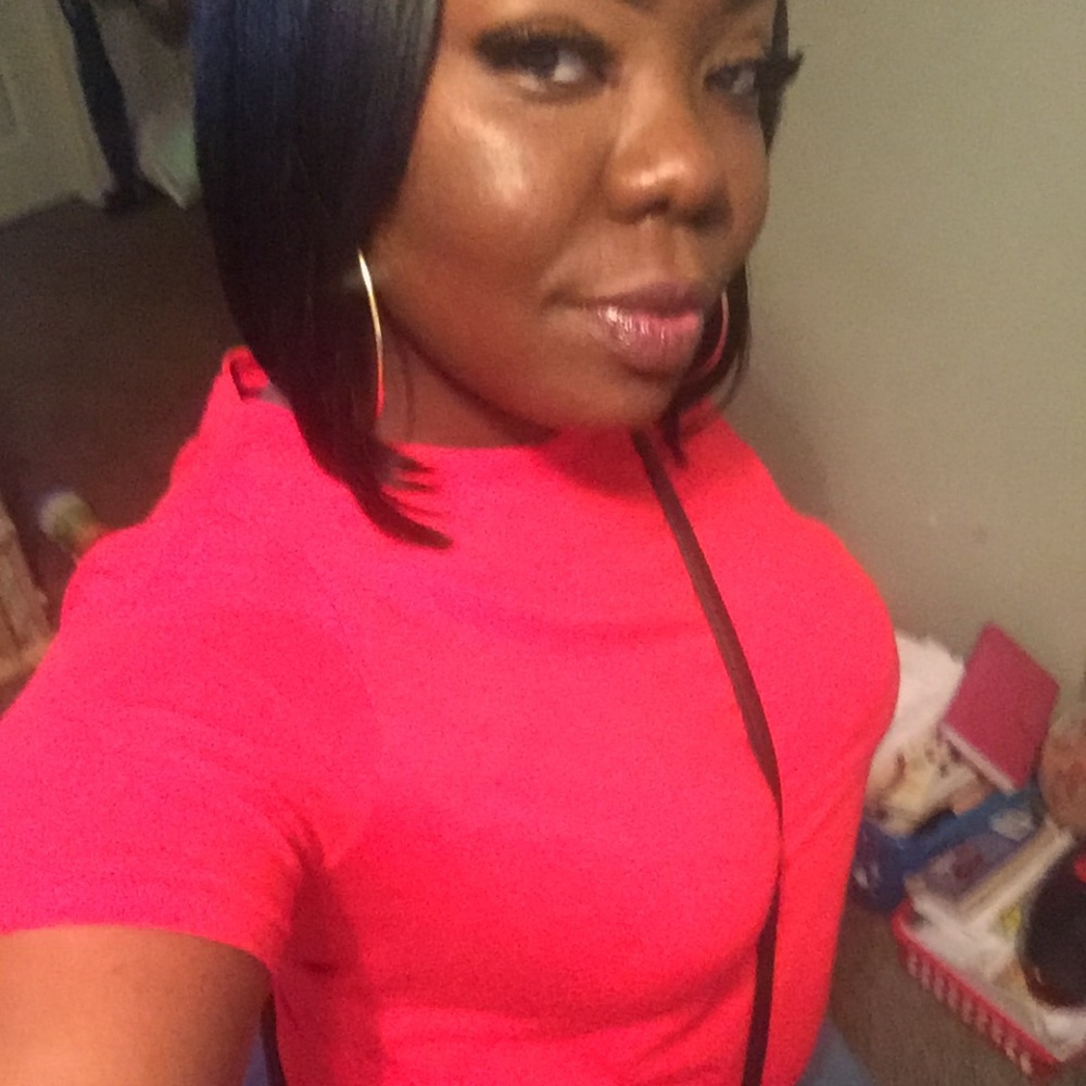 Meet your Posher, Shakendria